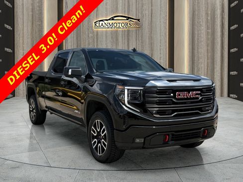 Used 2024 GMC Sierra 1500 AT4 image 1