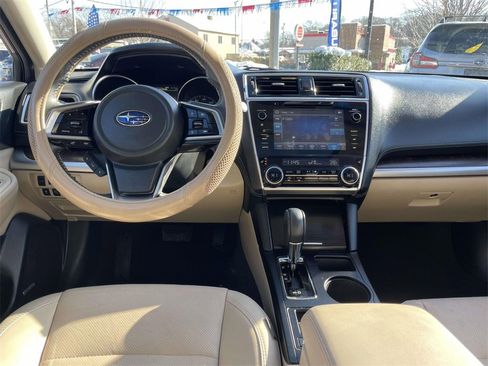 Used 2018 Subaru Outback 2.5i Limited image 15