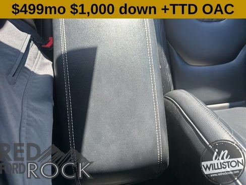 Used 2024 Ford Edge Titanium AWD/4WD image 20