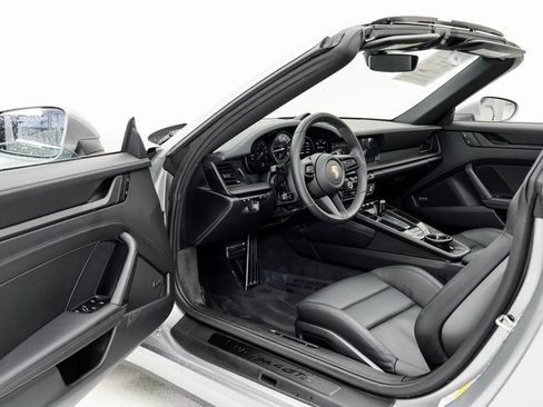 Certified 2024 Porsche 911 Targa 4 GTS image 7