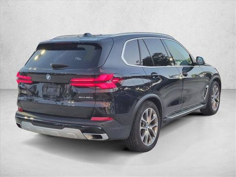 Used 2025 BMW X5 xDrive50e AWD/4WD image 5