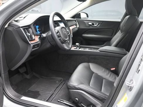 Used 2024 Volvo S60 B5 Plus w/ Protection Package Premier FWD image 17