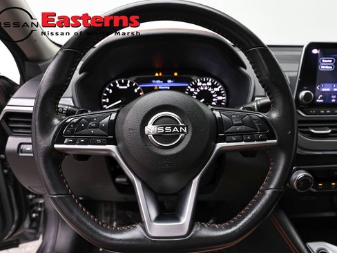 Used 2023 Nissan Altima 2.5 SR AWD/4WD image 10