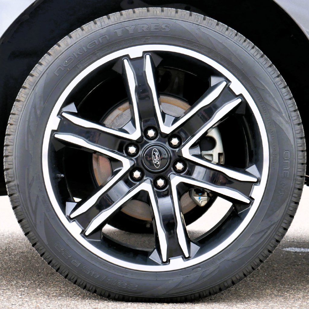 Used 2021 Ford Expedition Max Limited AWD/4WD image 16