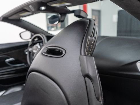 Used 2019 Aston Martin DB11 Volante image 49