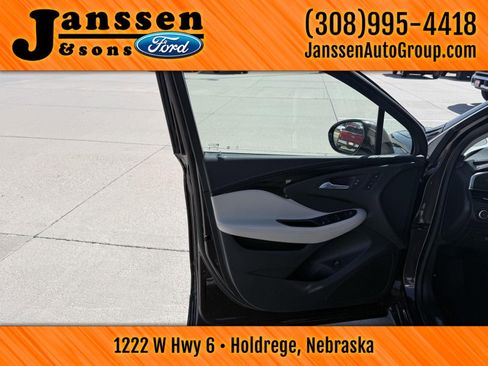 Used 2020 Buick Envision Essence AWD/4WD image 9