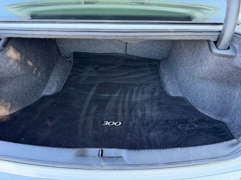 Used 2013 Chrysler 300 C image 13