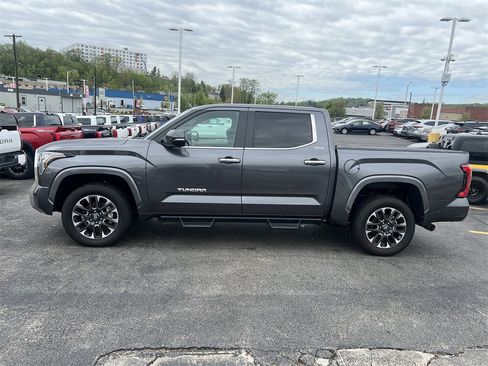 New 2025 Toyota Tundra Limited image 2