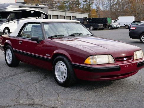 Used 1989 Ford Mustang LX image 4