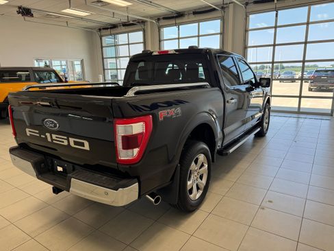 Used 2023 Ford F150 Lariat AWD/4WD image 7
