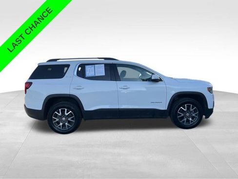Used 2023 GMC Acadia SLE w/ Driver Convenience Package FWD image 7