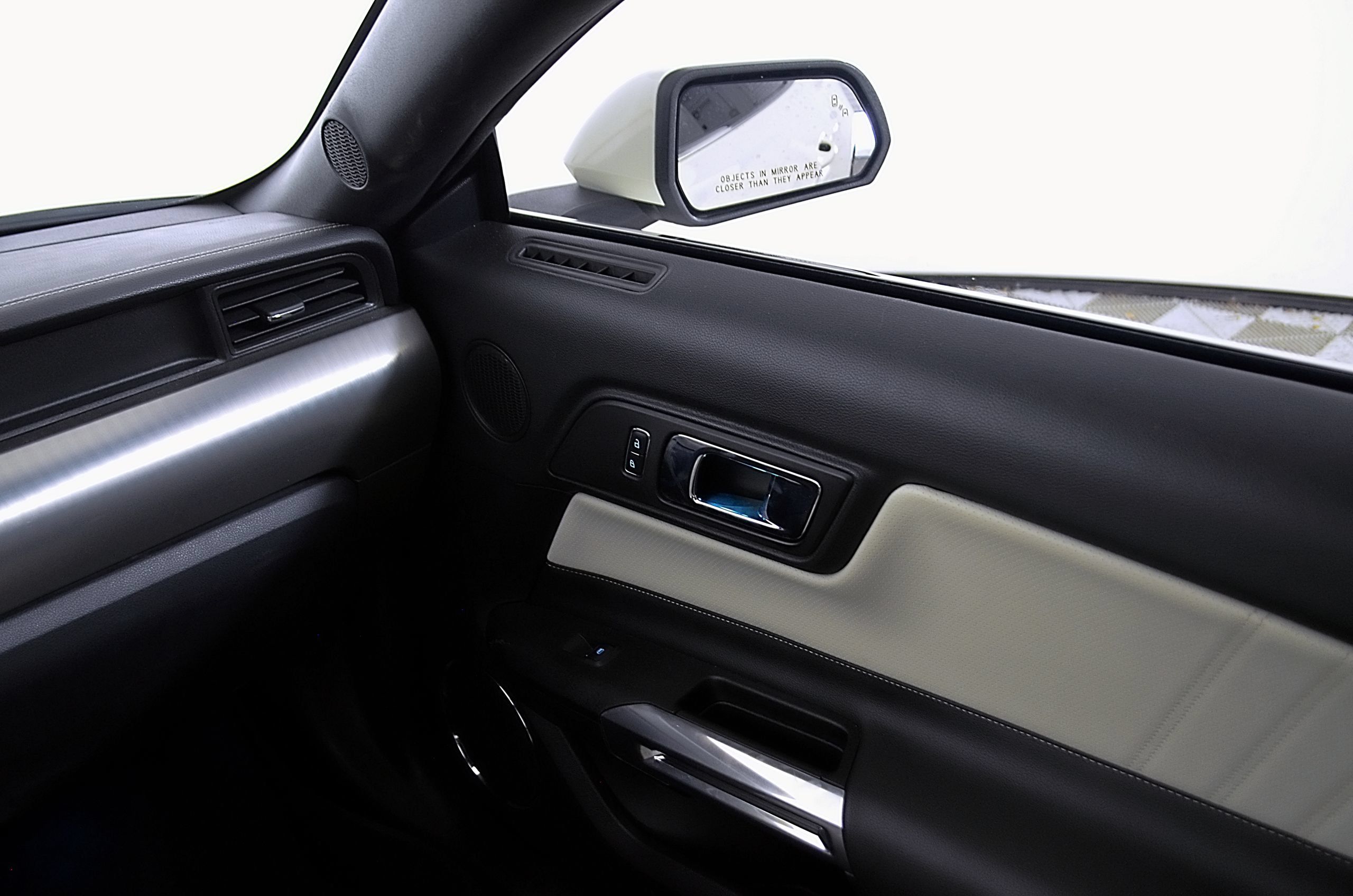 Used 2015 Ford Mustang 50 Years RWD image 24