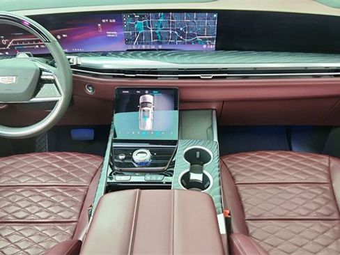 Used 2025 Cadillac Escalade Sport w/ Touring Package image 20