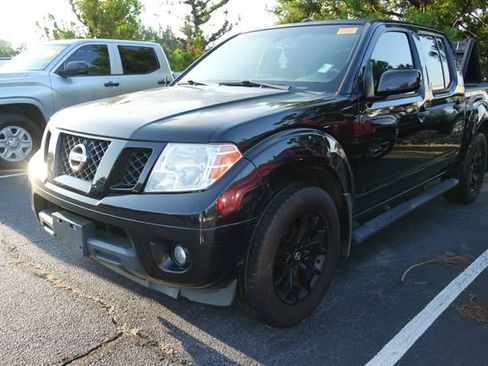 Used 2018 Nissan Frontier SV w/ Value Truck Package RWD image 3