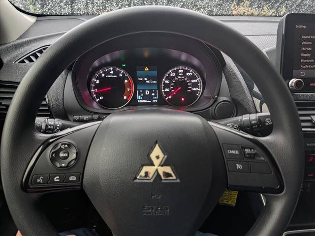 Used 2022 Mitsubishi Eclipse Cross LE FWD image 32