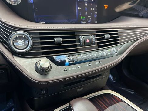 Used 2019 Lexus LS 500 F Sport image 26