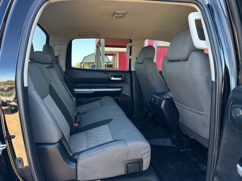 Used 2017 Toyota Tundra SR5 w/ SR5 Upgrade Package image 18