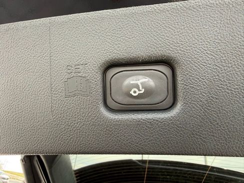 Used 2023 Lincoln Nautilus Reserve w/ Equipment Group 202A image 35