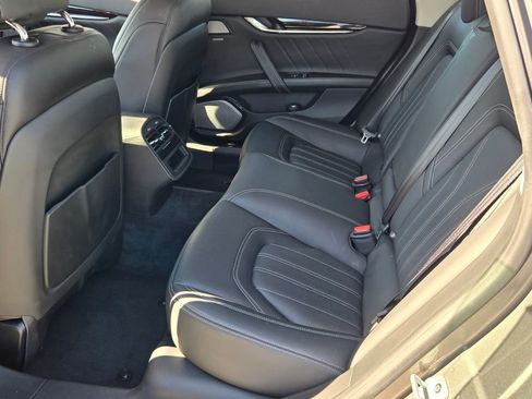 Used 2019 Maserati Quattroporte S image 11