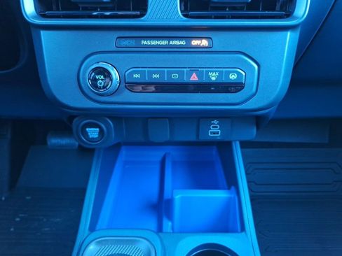 New 2026 Ford Maverick XLT w/ XLT Luxury Package image 12