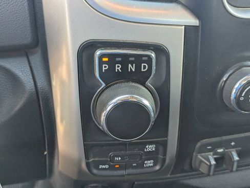 Used 2015 RAM 1500 Classic SLT AWD/4WD image 17