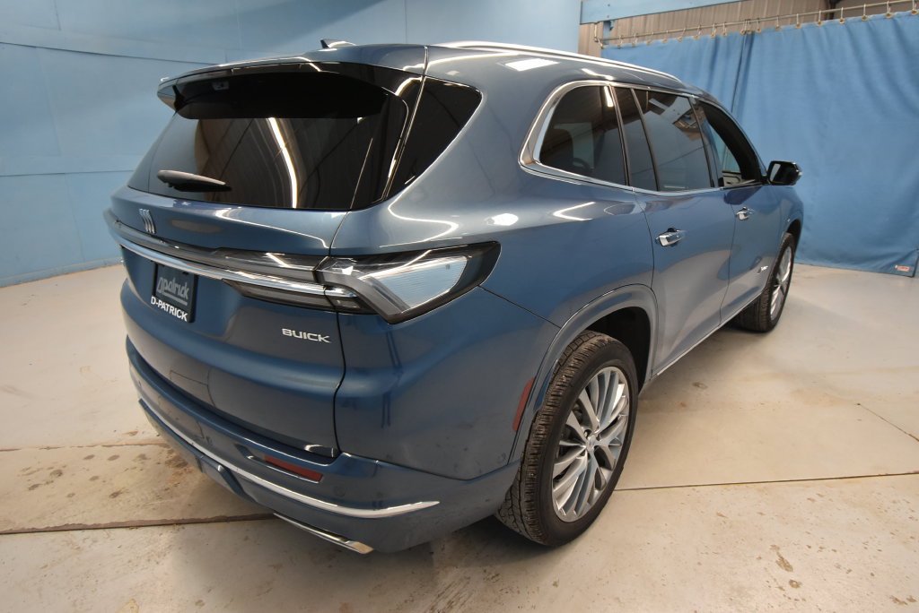 Used 2025 Buick Enclave Avenir w/ Super Cruise Package AWD/4WD image 40