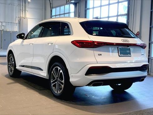 Used 2025 Audi Q5 Premium w/ Convenience Package AWD/4WD image 3