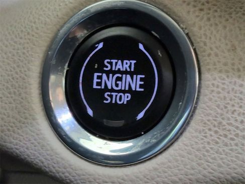 Certified 2021 Buick Envision Avenir w/ Technology Package II image 16