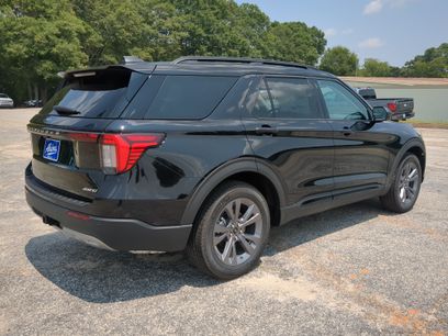 New 2026 Ford Explorer Active w/ Active Comfort Package