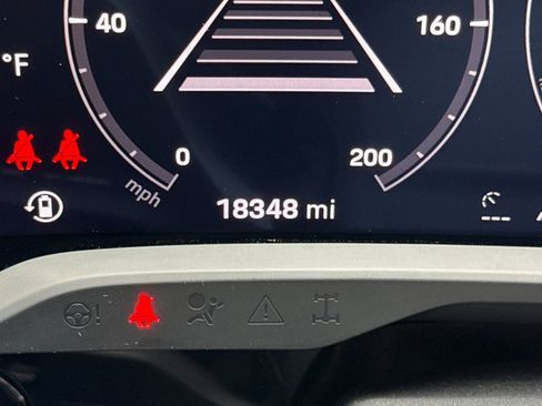 Used 2023 Porsche Taycan GTS image 34