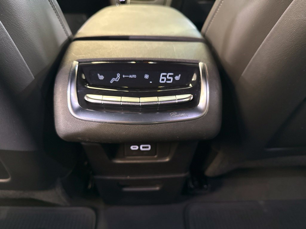 Used 2023 Cadillac XT6 Premium Luxury AWD/4WD image 18