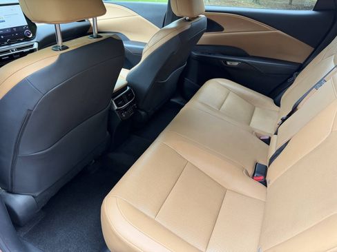 Used 2024 Lexus RX 350 Premium w/ Accessory Package (Z1) FWD image 11