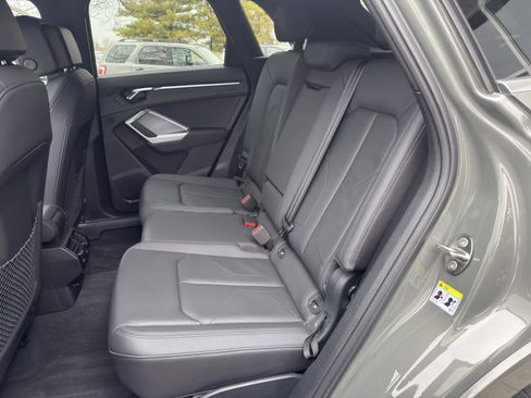 Used 2022 Audi Q3 2.0T Premium Plus w/ Premium Plus Package image 19