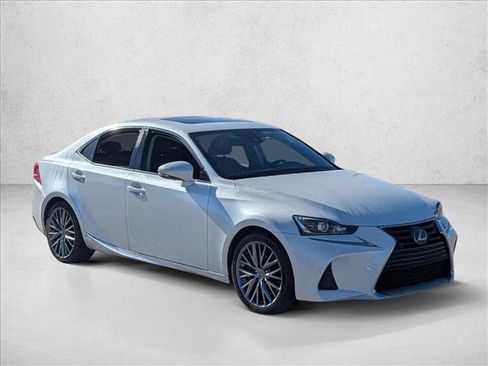 Used 2017 Lexus IS 200t image 3