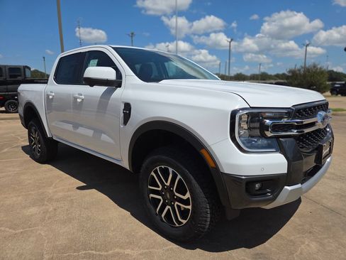 New 2026 Ford Ranger Lariat w/ FX4 Off-Road Package AWD/4WD image 3