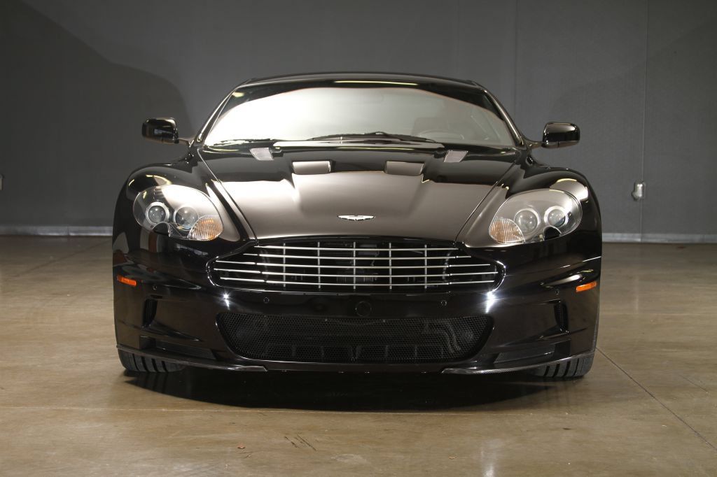 Used 2009 Aston Martin DBS Coupe RWD image 21