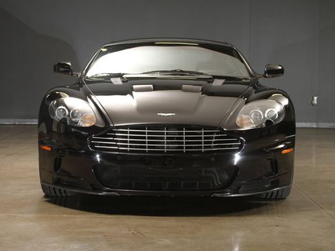 Used 2009 Aston Martin DBS Coupe RWD image 21