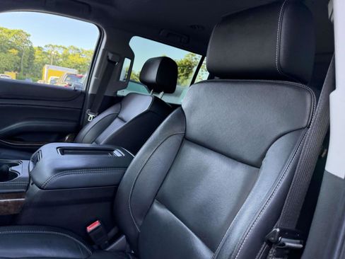 Used 2020 Chevrolet Suburban LT w/ RST Edition AWD/4WD image 9
