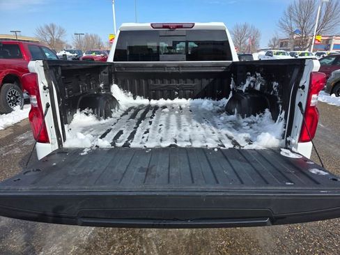 Used 2022 Chevrolet Silverado 1500 ZR2 w/ Technology Package image 13