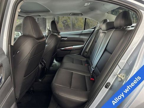 Used 2016 Acura TLX FWD image 10