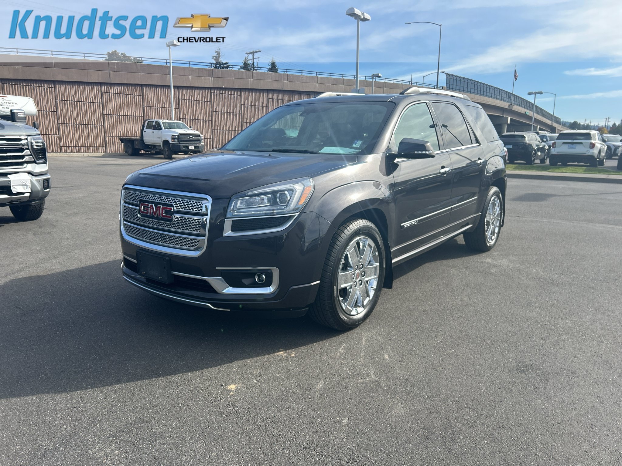 Used 2016 GMC Acadia Denali AWD/4WD image 3