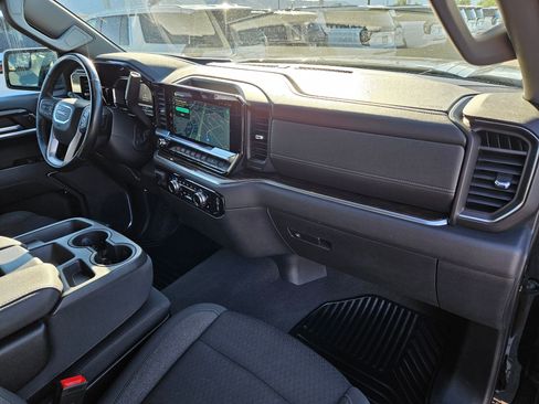Used 2022 GMC Sierra 1500 Elevation w/ X31 Off-Road Package AWD/4WD image 46