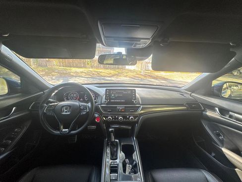 Used 2019 Honda Accord Sport image 13