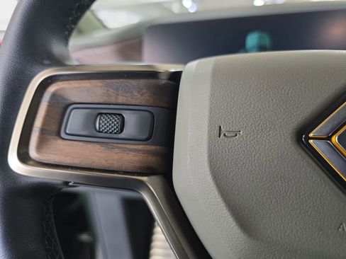 Used 2022 Rivian R1T Launch Edition image 20