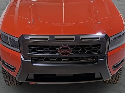 New 2026 Nissan Frontier PRO-4X w/ Pro-4x Convenience Package image 17