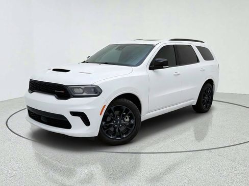 Used 2024 Dodge Durango GT RWD image 1