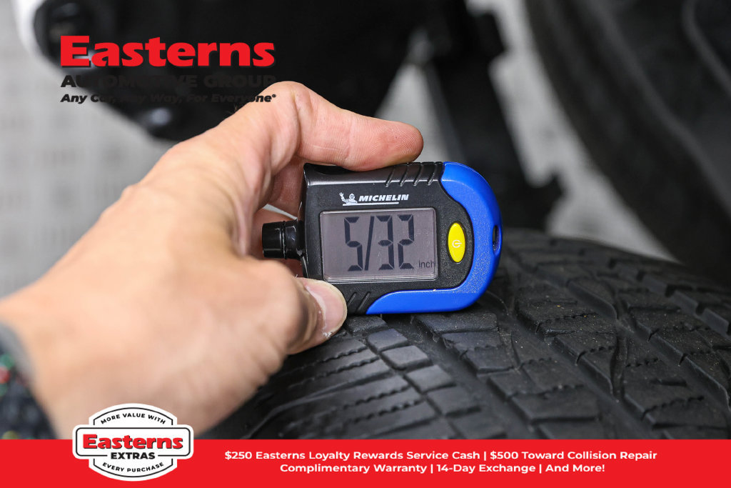 Used 2025 Toyota Tacoma SR RWD image 26