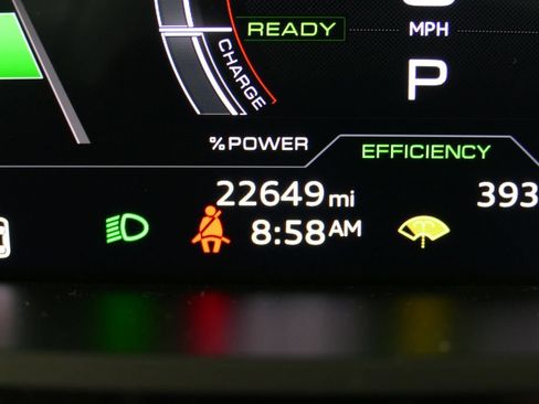 Used 2024 Audi Q8 e-tron Prestige AWD/4WD image 14
