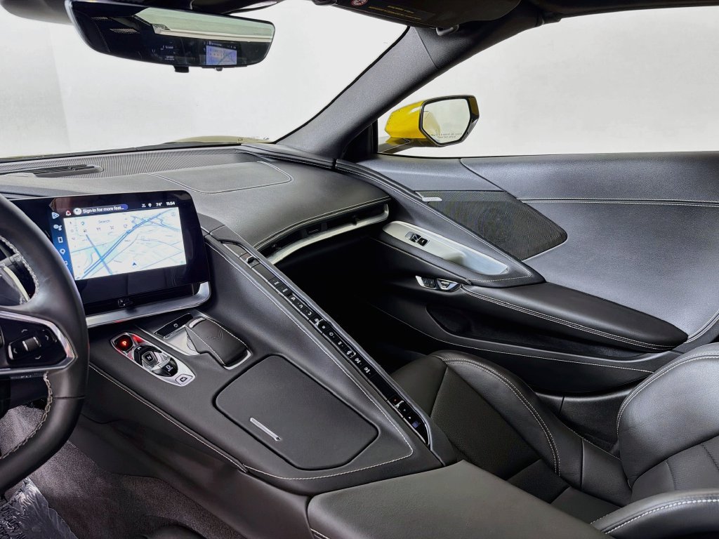 Used 2025 Chevrolet Corvette Z06 RWD image 23