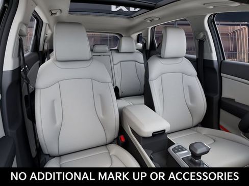 New 2026 Kia Sportage EX FWD image 15